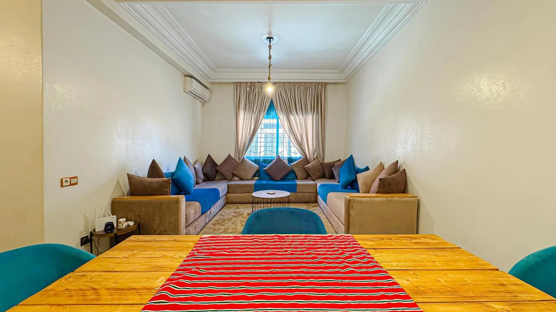 Elegant Appartement 2 Chambres Avec Piscine Et Climatisation A Gueliz Marakéš 0*,  Maroko